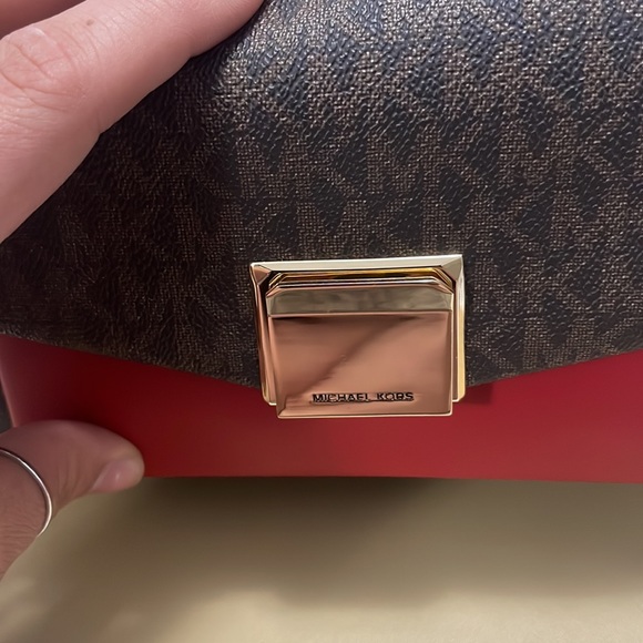 MICHAEL KORS Lita New w/Tags Orig Pkg Crossbody Bag & Magnetic Gift StorageBox - Picture 14 of 16